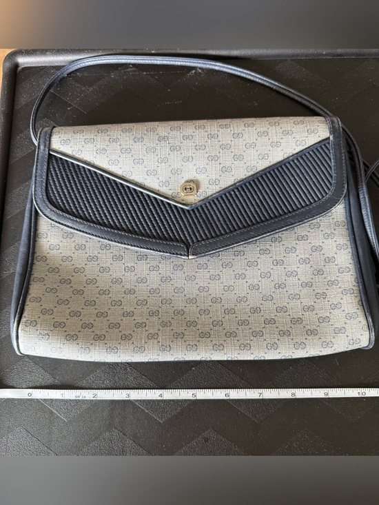 VINTAGE🔥Gucci Gray Crossbody Shoulder Bag with Black Trim main image 0